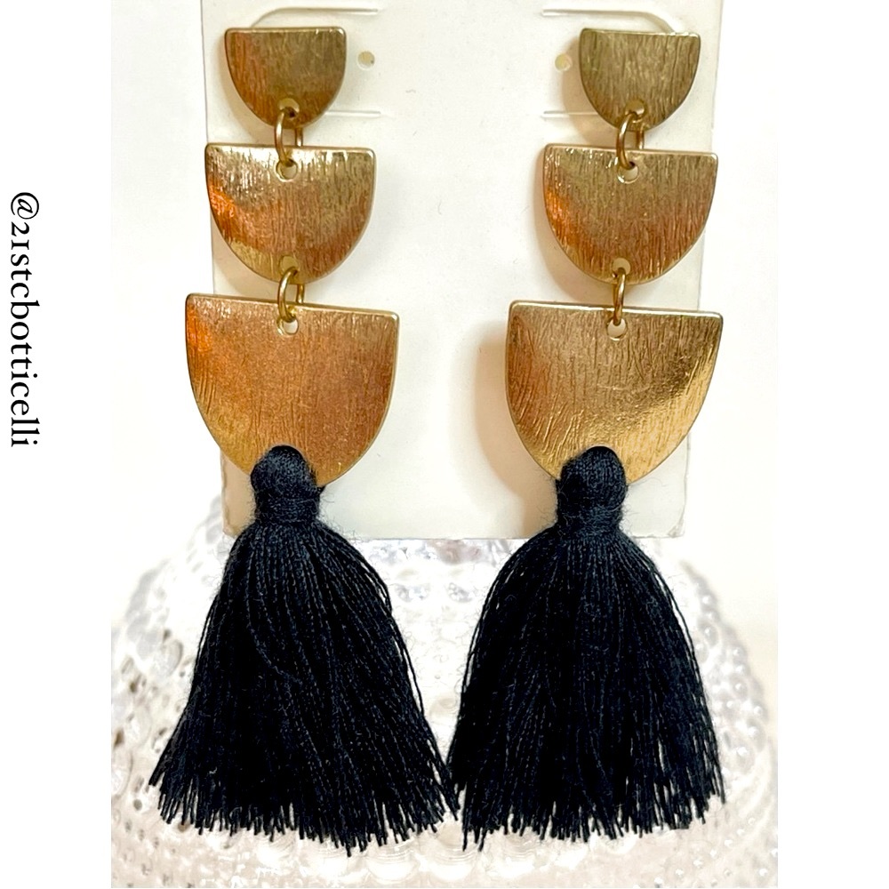 Francesca’s Brushed Gold Dangle Black Tassel Earrings NWT